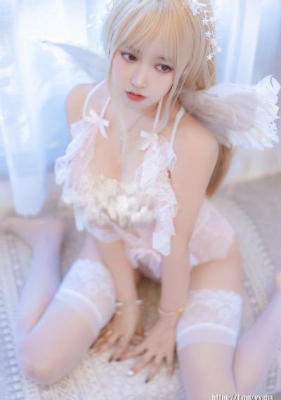 靳东